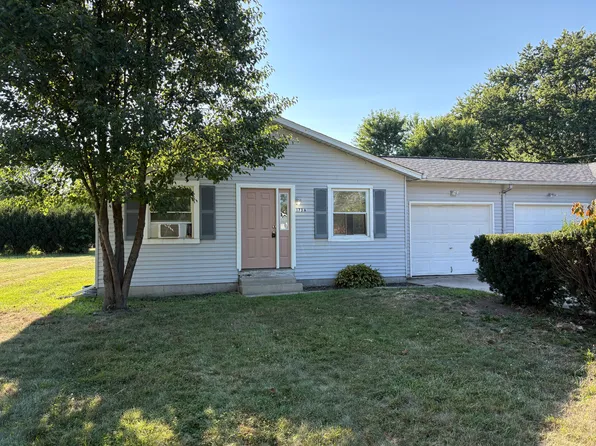 173 Meadows Dr, Painesville, OH 44077