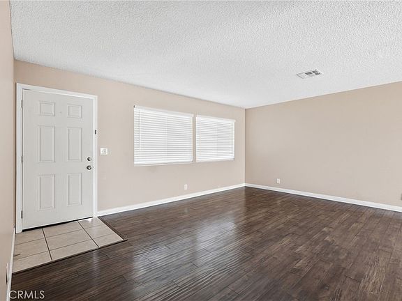 5th image of 28047 Ermine Pl