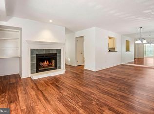 10141 Oakton Terrace Rd, Oakton, VA 22124