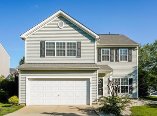 2017 Sterling Hill Dr, Fuquay Varina, NC 27526