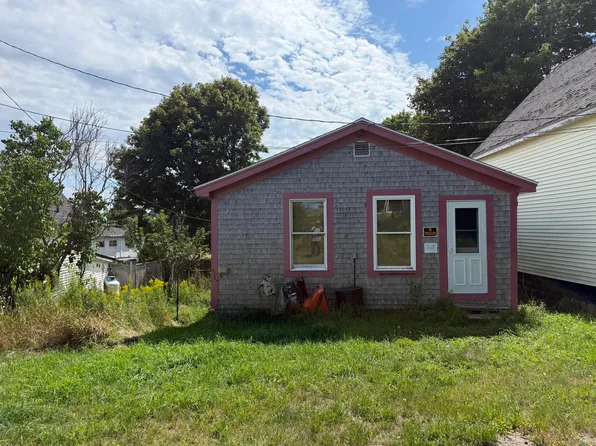 20 Boynton Street, Eastport, ME 04631