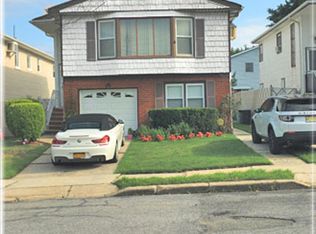 8 E Scranton Ave, Staten Island, NY 10308