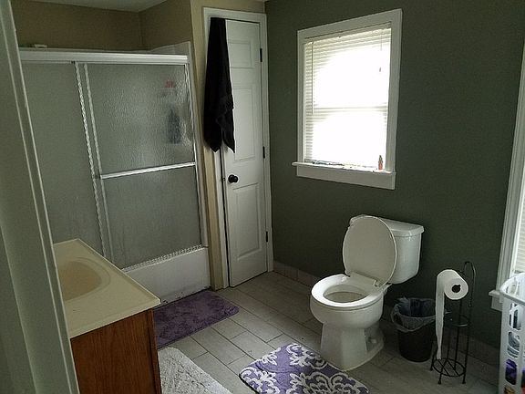 3rd image of 327 Willard St