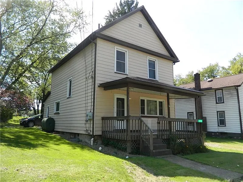 458 State Route 208 photo 1