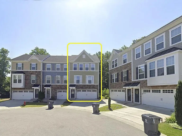 1105 Boxcar Way — Photo 1