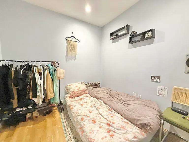 907 Broadway #3F — Photo 6