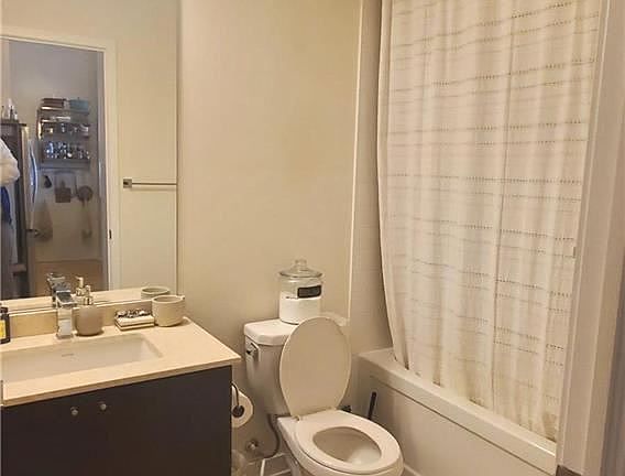 3rd image of 510 Curran Pl #505