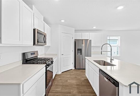 3rd image of 197 Ardila Cir