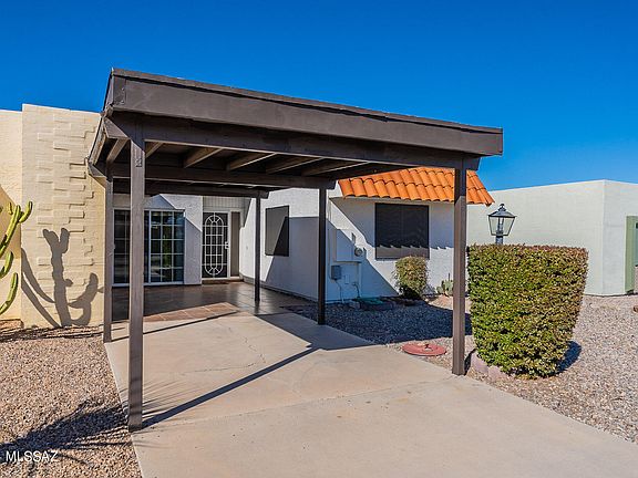 2nd image of 385 N Calle De Las Profetas