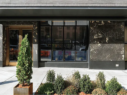 Rented by Compass | media 22