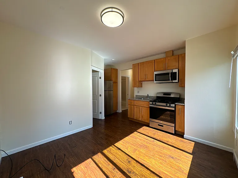 2079-87 Delaware Street — Photo 37