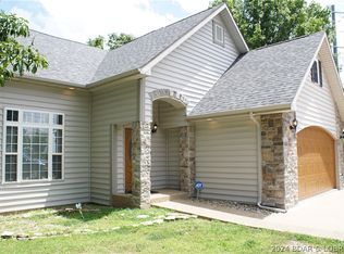 10 Anemone Rd, Lake Ozark, MO 65049