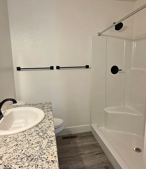 2912 Cribbon Ave — Photo 10