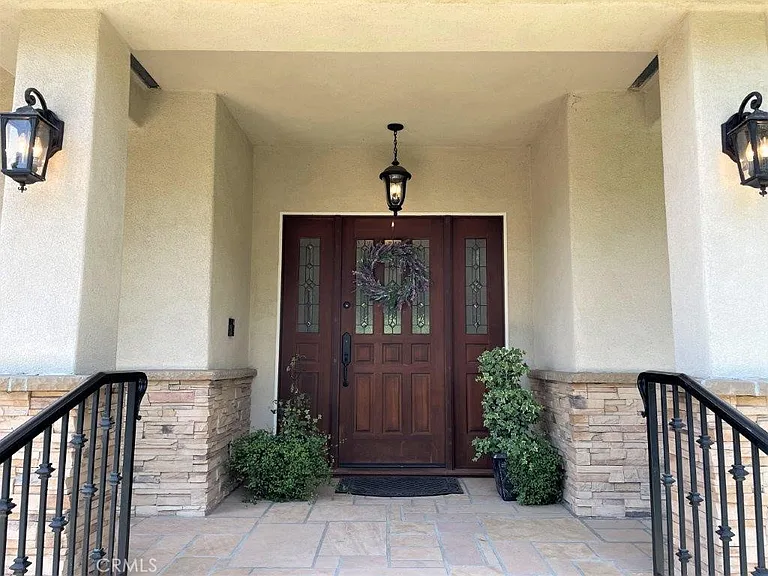 6 Singletree Ln — Photo 4