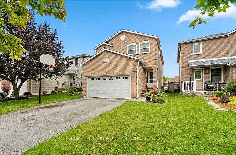 4 bed, $3,200 — Photo 1