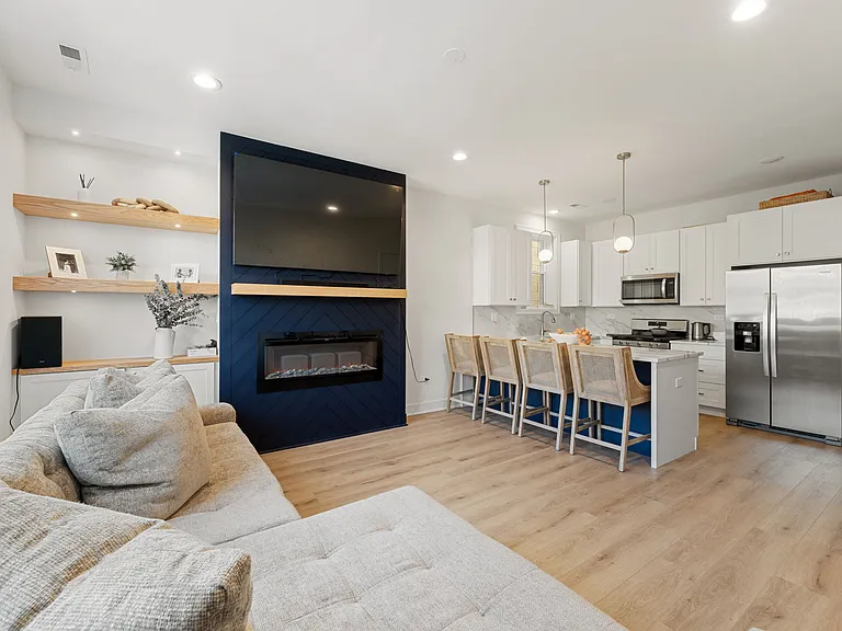 6340 S Drexel Ave #3 — Photo 8