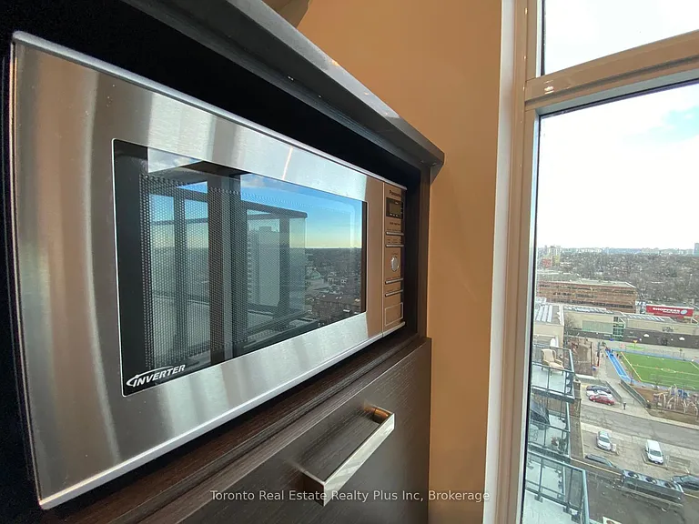 125 Redpath Ave #1111 — Photo 17