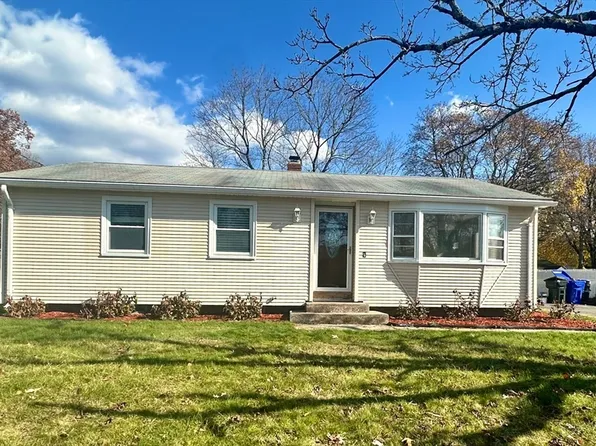 41 Queensbury Dr, Springfield, MA 01129