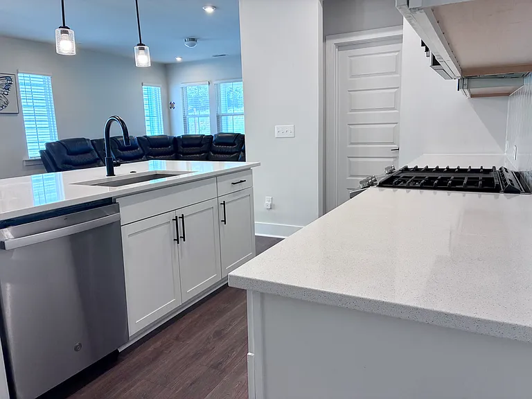 2033 Florine Dr — Photo 11