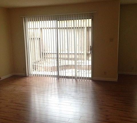 4th image of 3624 H St APT 39