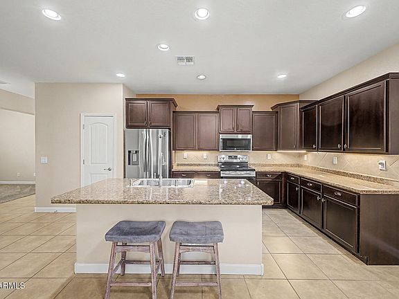 3rd image of 28753 N ROSELITE Lane