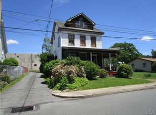 429 S Railroad St, Walnutport, PA 18088