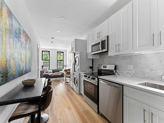 5th image of 280 Suydam St APT 1L
