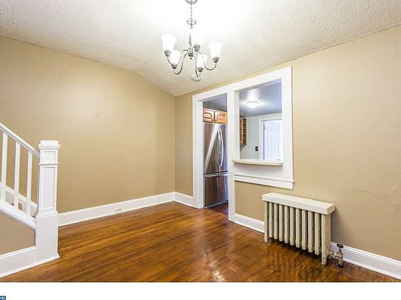 5th image of 109 W 7th Ave
