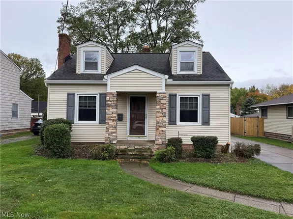23481 Clifford Dr, North Olmsted, OH 44070