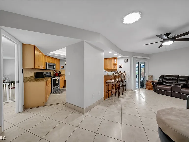 3746 SE 1st Pl — Photo 13