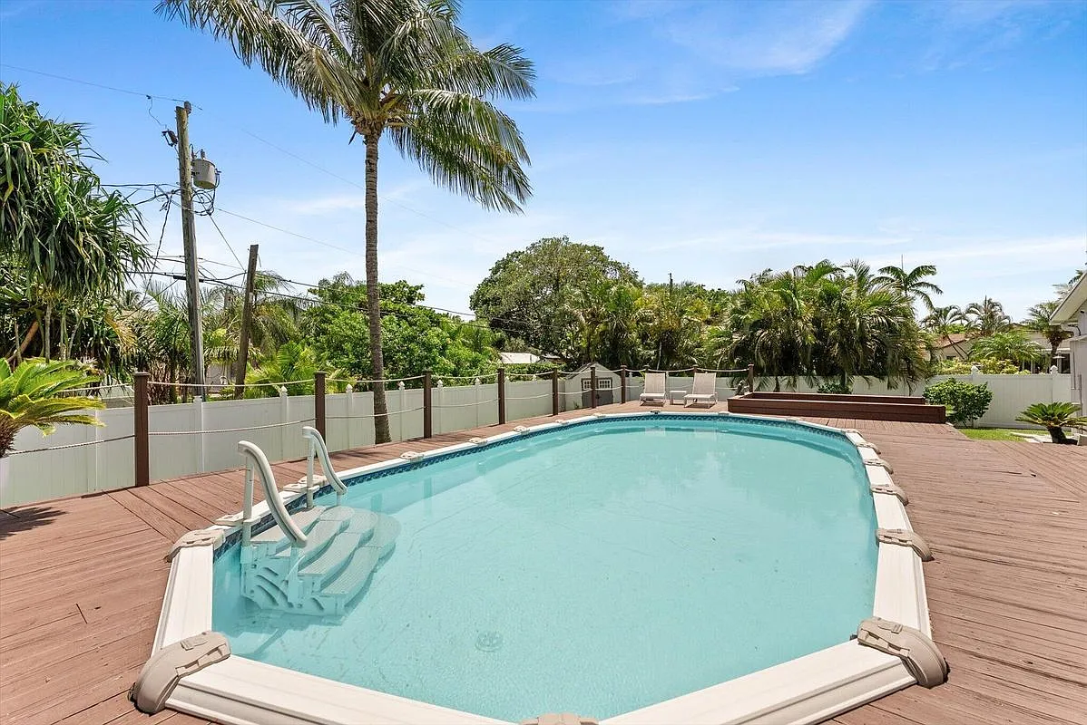 2 bed, 2.0 bath, 1681 sqft, $5,000 — Photo 1