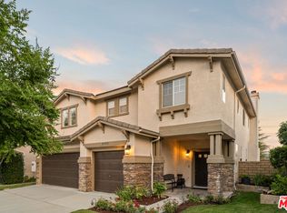 27674 Muir Grove Way, Castaic, CA 91384