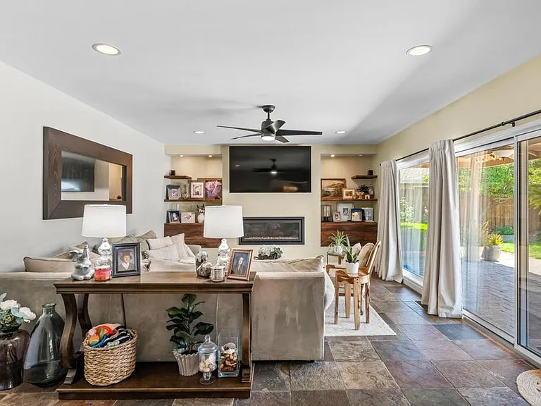 510 Northgate Dr — Photo 21