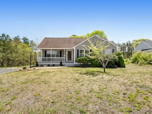 307 Lunns Way, Plymouth, MA 02360