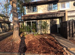 2244 White Cornus Ln, Reston, VA 20191