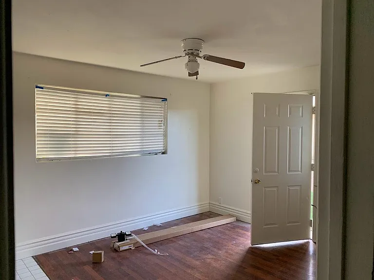 345 N Lesueur — Photo 12