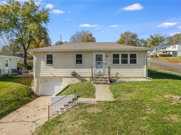 2604 S 27th Ter, Saint Joseph, MO 64503