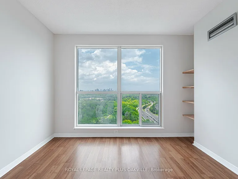 2177 Burnhamthorpe Rd W #1810 — Photo 24