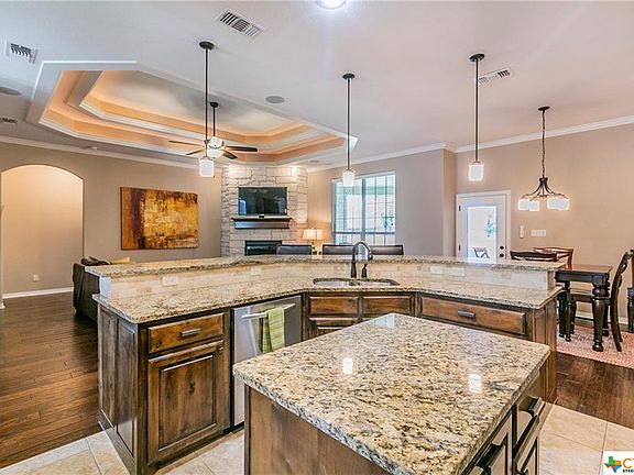 4th image of 3200 Wildcatter Dr
