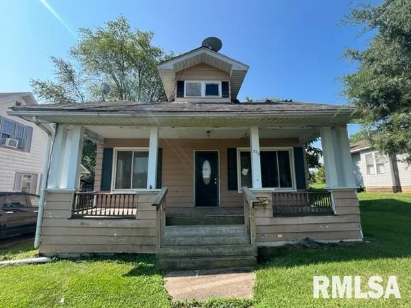309 E Main St, Mc Leansboro, IL 62859