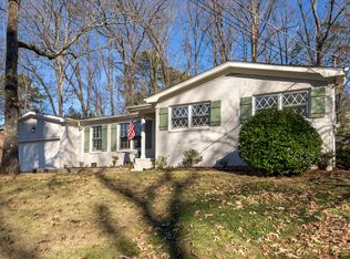 11407 Woodcrest Dr SE, Huntsville, AL 35803