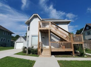 915 Tremont St UNIT 915, Cedar Falls, IA 50613