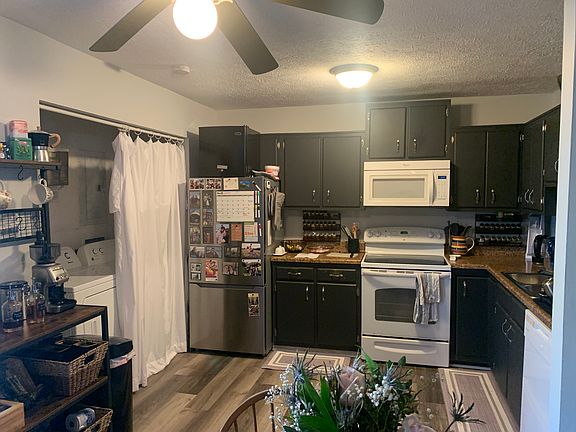 2nd image of 411 S Westwood Dr #411