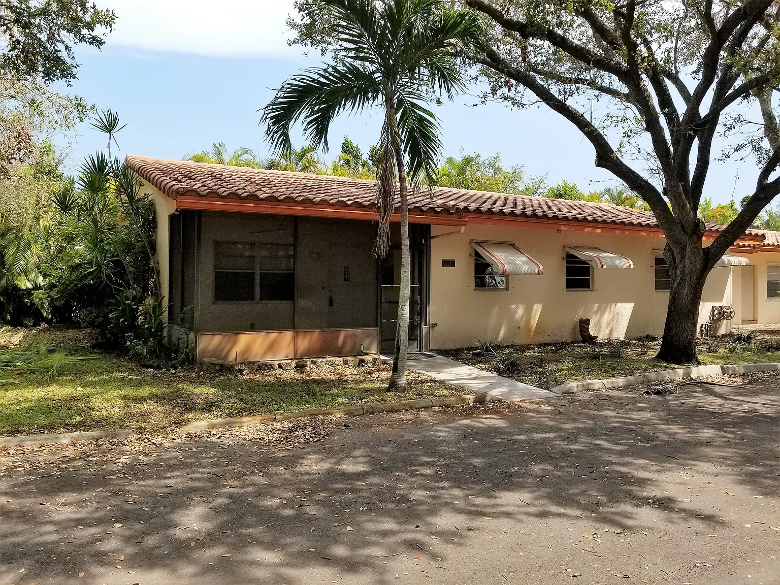 3 bed, 1110 sqft, $2,400 — Photo 4