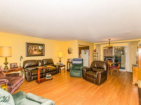 2nd image of 4425 E Carmel Ave