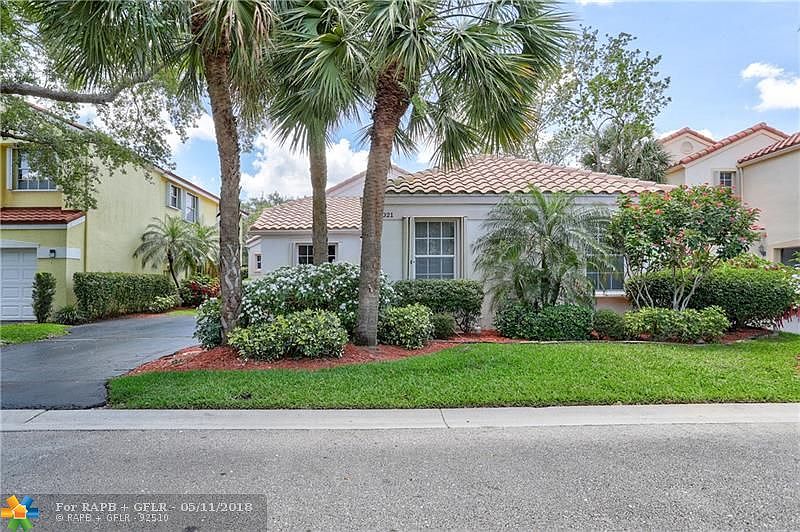 1st image of 1021 NW 104th Ave