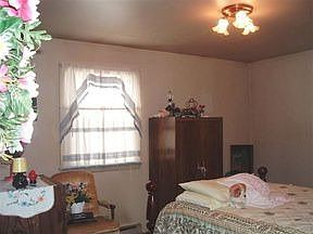 3rd image of 331 Myrtle Dr