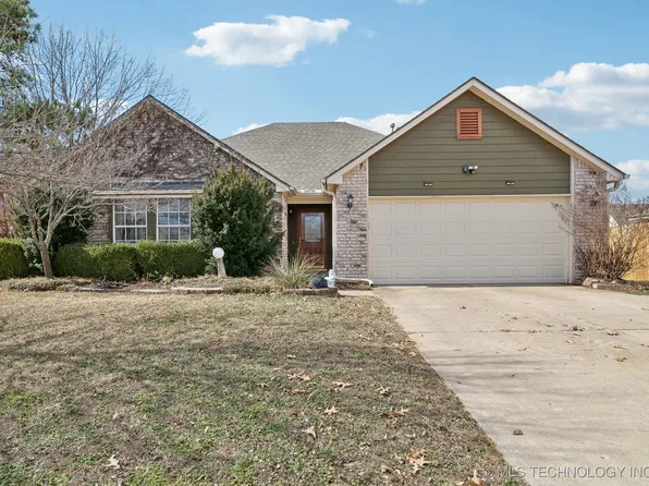 11710 S Holley Ct, Jenks, OK 74037