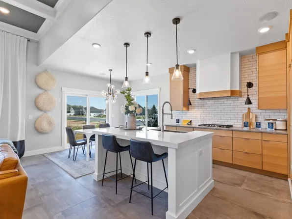 Homes Available Soon, Summit View Heights - Smithfield