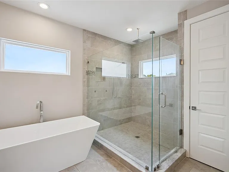 200 E Grant St — Photo 20